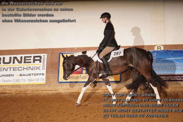 s_A_900885.JPG